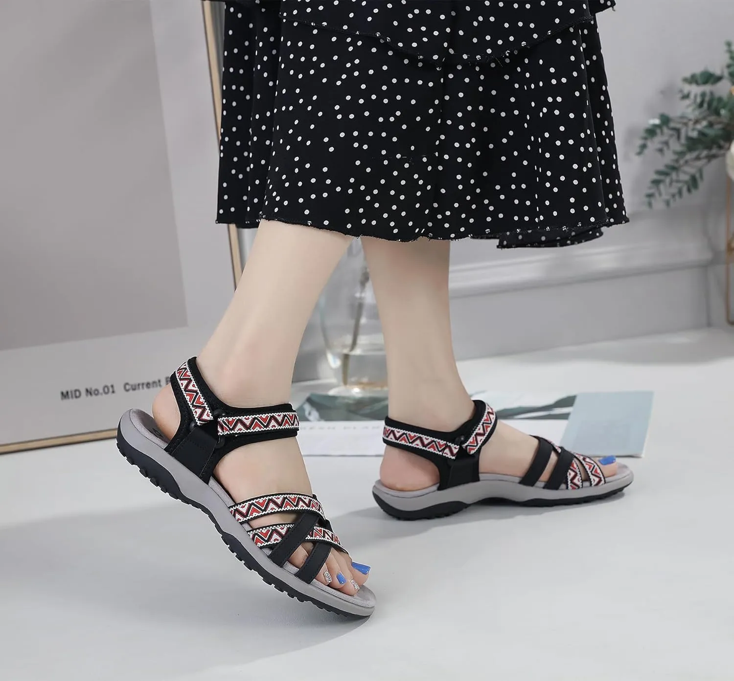 Womens Hiking Sandals Ladies Sport Sandals with Arch Support Comfortable Outdoor Sandals Adjustable Strap Summer Fashionable Shoes