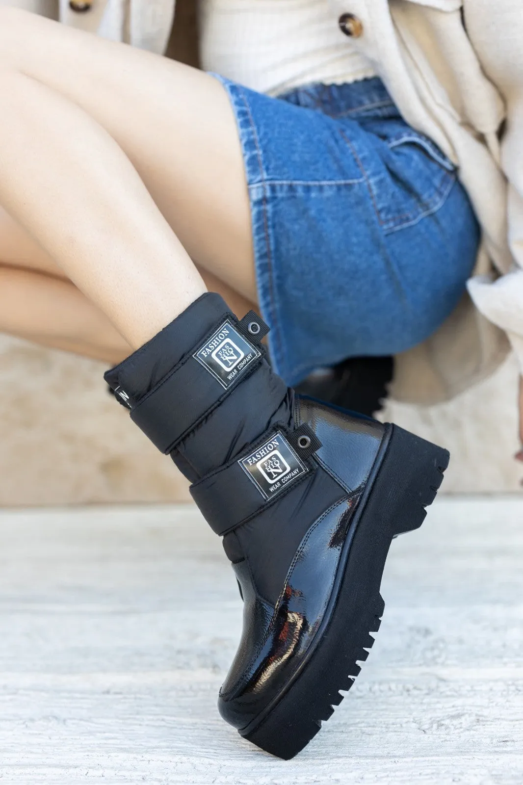 Women's Miah Black Patent Leather Snow Boots